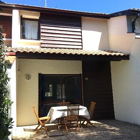 Ref 213 , Ocean, Patio Classee 2 Etoiles Au Calme, Et Centre A 5min, 5 Personnes 塞尼奥斯